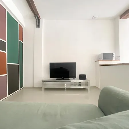 Casa Mondrian - Ambrogio Host Apartment Bologna